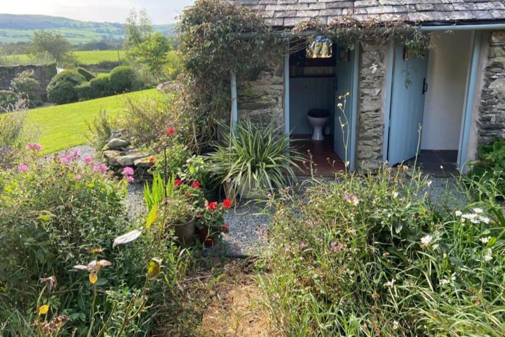 Cartmel Barn: Beckside Stables Villa ภายนอก รูปภาพ